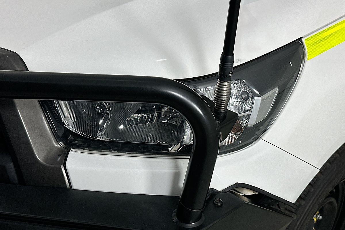 2021 Toyota HILUX SR (4x4) GUN126R FACELIFT 4X4