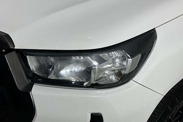 2020 Toyota HILUX SR (4x4) GUN126R FACELIFT 4X4