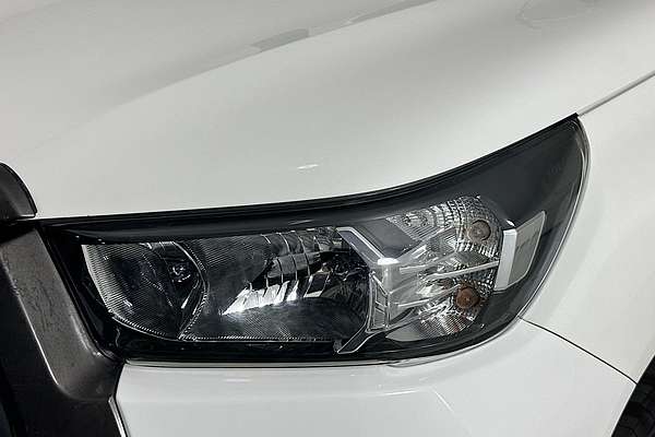 2021 Toyota HILUX SR (4x4) GUN126R FACELIFT 4X4