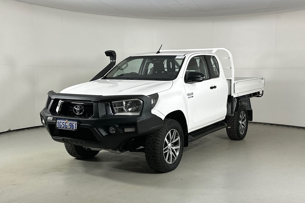 2018 Toyota HILUX SR (4x4) GUN126R MY19 4X4