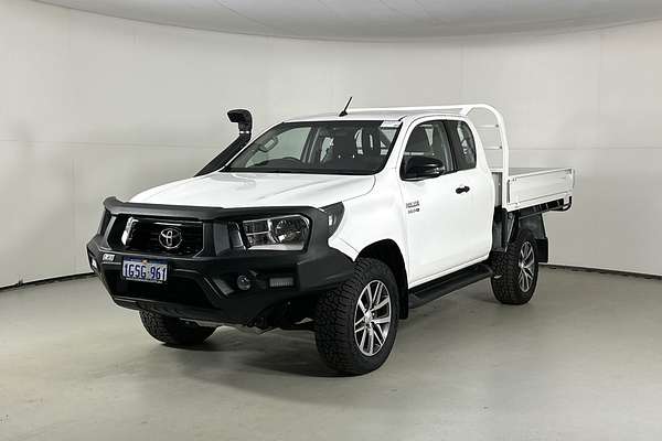 2018 Toyota HILUX SR (4x4) GUN126R MY19 4X4