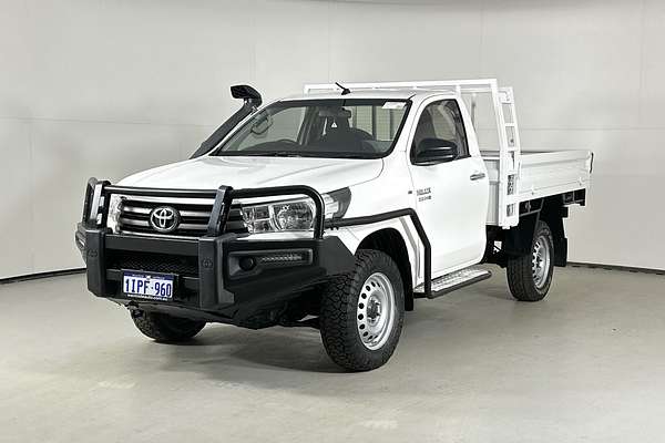2016 Toyota HILUX SR (4x4) GUN126R 4X4