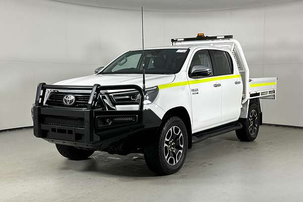 2021 Toyota HILUX SR5 (4x4) GUN126R FACELIFT 4X4