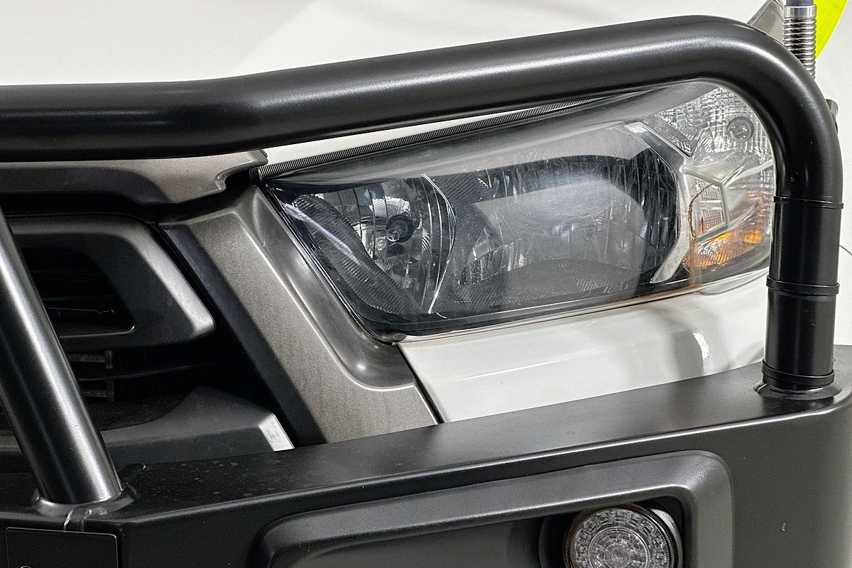 2021 Toyota HILUX SR (4x4) GUN126R FACELIFT 4X4