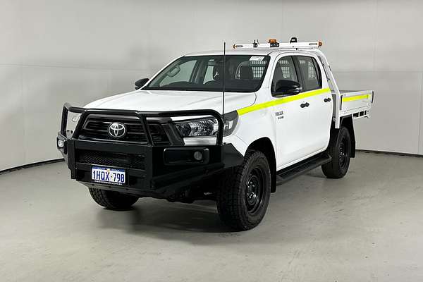 2022 Toyota HILUX SR (4x4) STEEL WHEELS GUN126R 4X4
