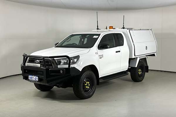 2022 Toyota HILUX SR (4x4) GUN126R 4X4