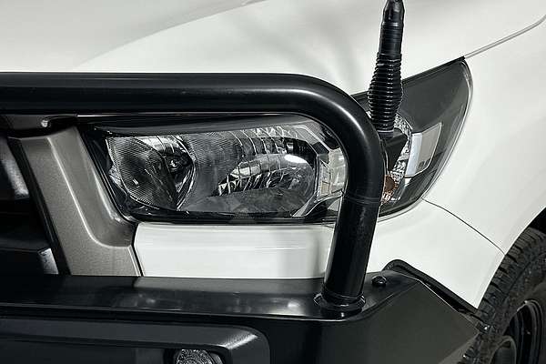 2022 Toyota HILUX SR (4x4) GUN126R 4X4