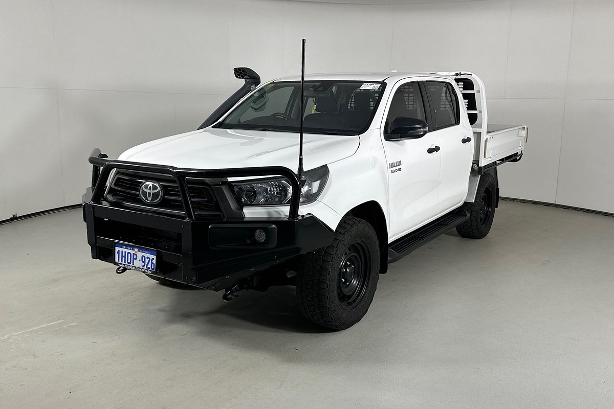 2022 Toyota HILUX SR (4x4) STEEL WHEELS GUN126R 4X4