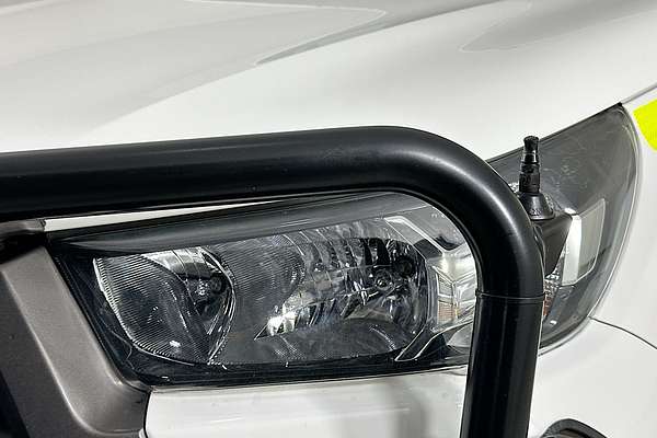 2021 Toyota HILUX SR (4x4) GUN126R FACELIFT 4X4