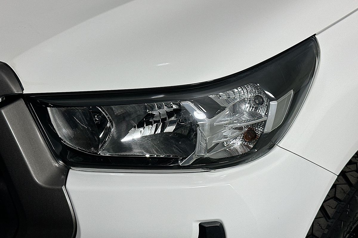 2021 Toyota HILUX SR (4x4) GUN126R 4X4