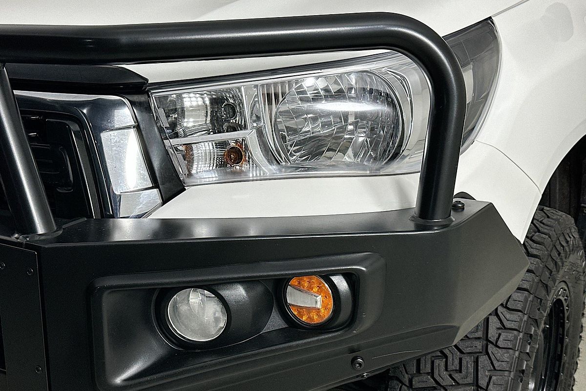 2019 Toyota HILUX SR (4x4) GUN126R MY19 4X4
