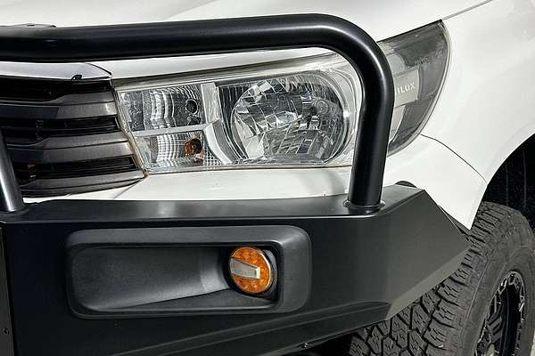 2018 Toyota HILUX SR (4x4) GUN126R MY17 4X4