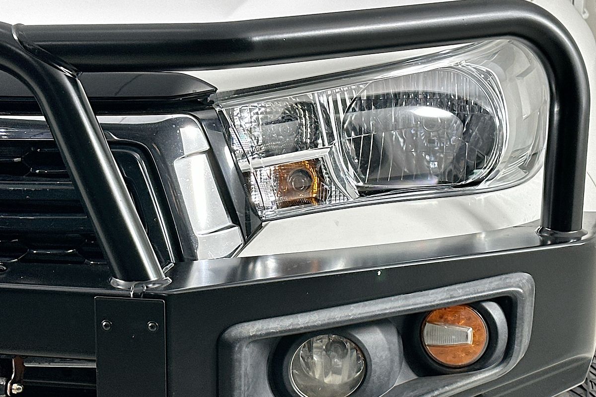 2020 Toyota HILUX SR (4x4) GUN126R MY19 UPGRADE 4X4