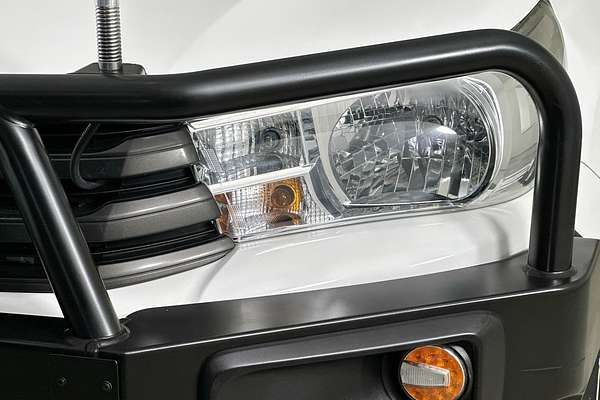 2018 Toyota HILUX SR (4x4) GUN126R MY17 4X4
