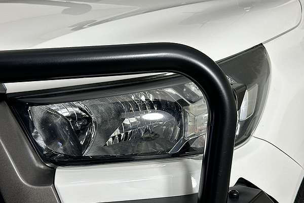 2020 Toyota HILUX SR (4x4) GUN126R FACELIFT 4X4