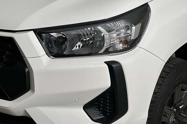 2024 Toyota HILUX SR (4x4) GUN126R 4X4