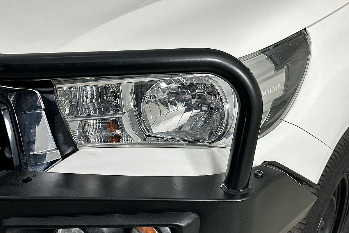 2020 Toyota HILUX SR (4x4) GUN126R MY19 UPGRADE 4X4