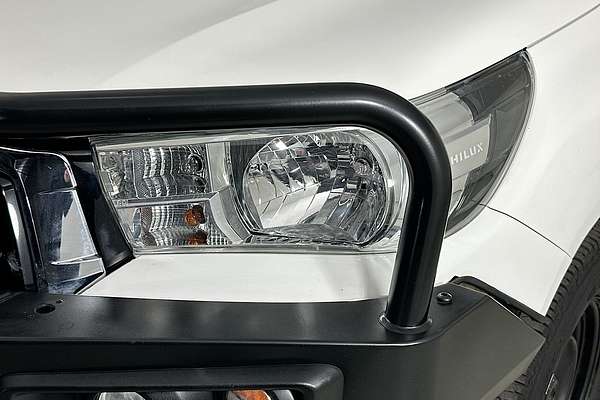 2020 Toyota HILUX SR (4x4) GUN126R MY19 UPGRADE 4X4