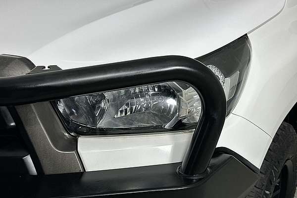 2021 Toyota HILUX SR (4x4) GUN126R FACELIFT 4X4
