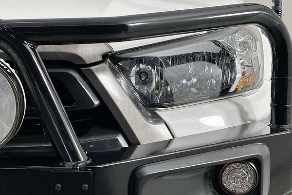 2020 Toyota Hilux SR (4x4) GUN126R FACELIFT 4X4