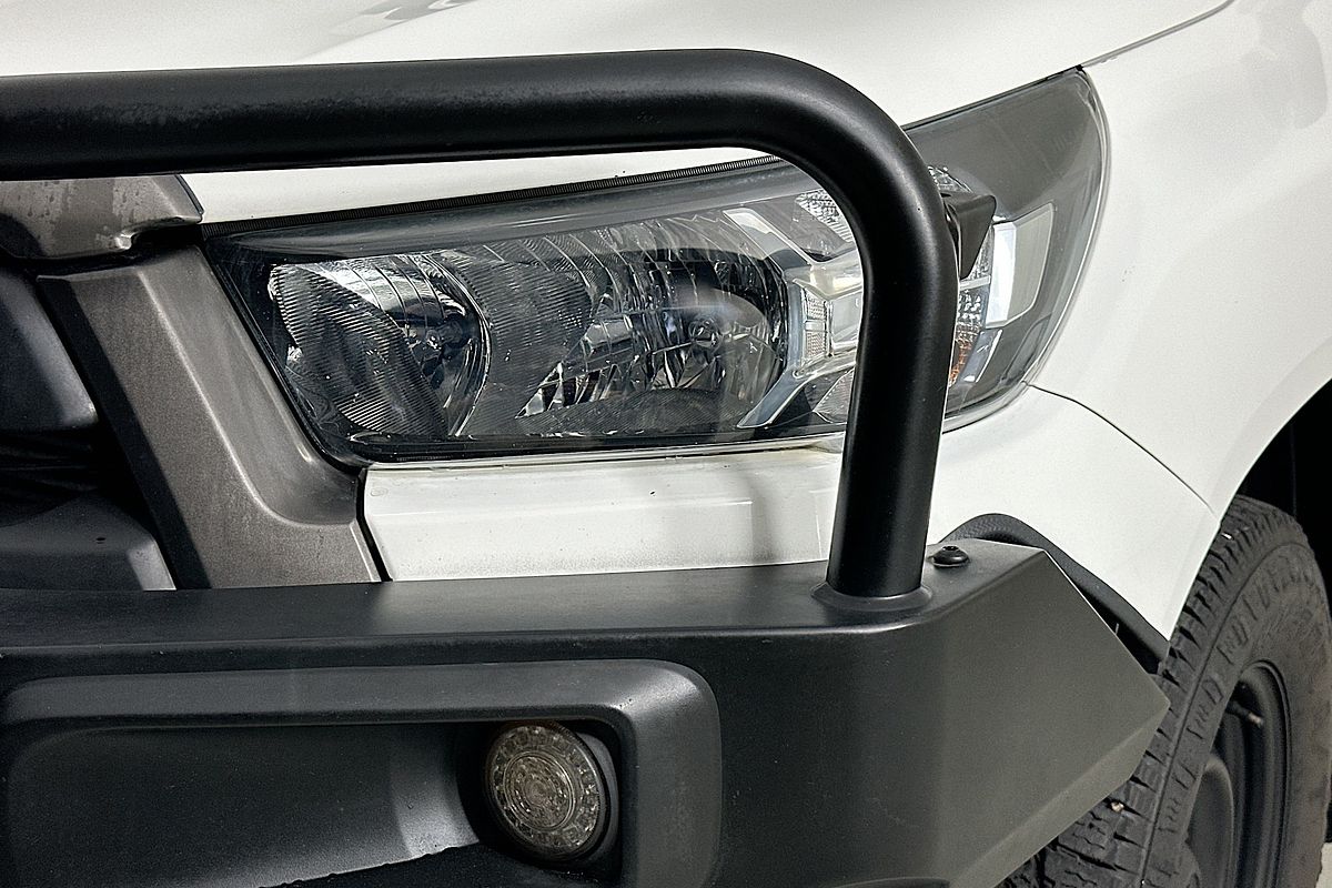 2020 Toyota HILUX SR (4x4) GUN126R FACELIFT 4X4