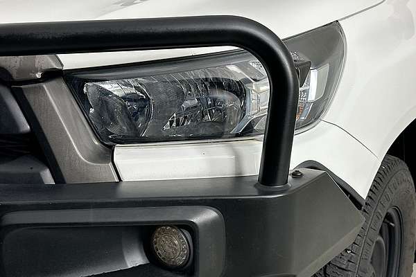 2020 Toyota HILUX SR (4x4) GUN126R FACELIFT 4X4