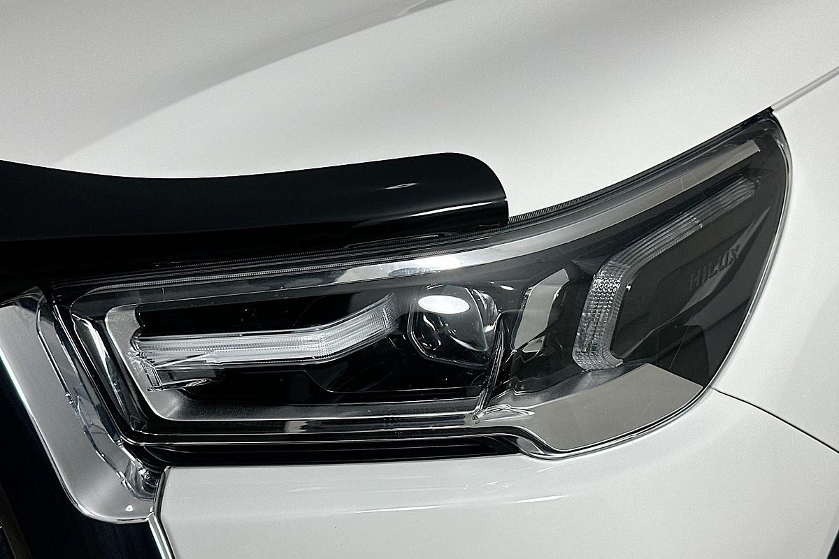 2022 Toyota HILUX SR5 (4x4) GUN126R 4X4