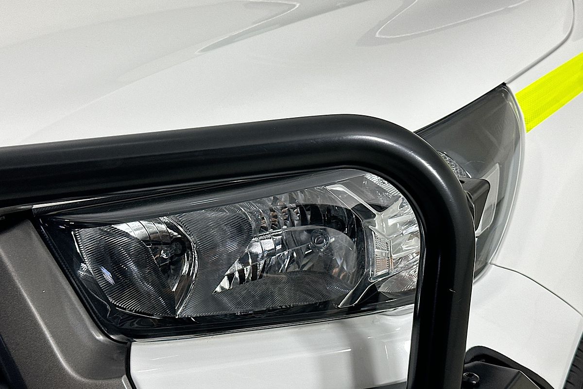 2021 Toyota HILUX SR (4x4) GUN126R 4X4
