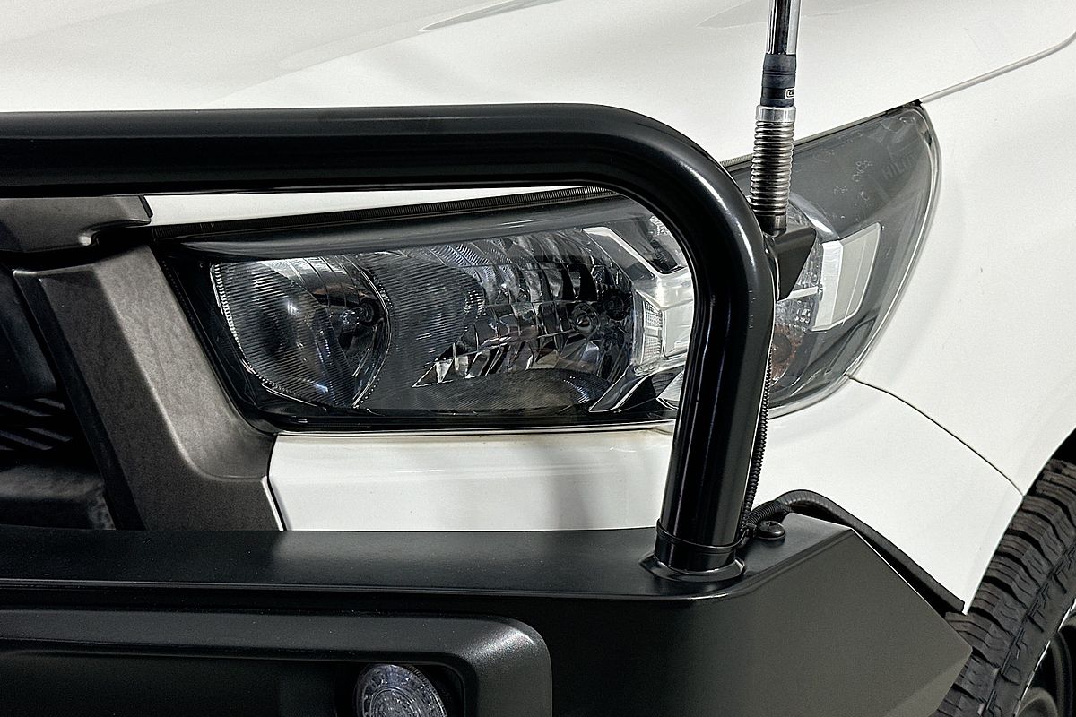 2021 Toyota HILUX SR (4x4) GUN126R 4X4