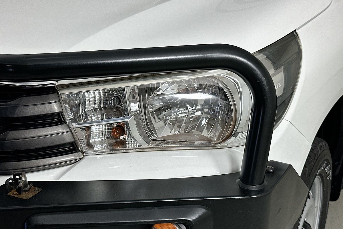 2019 Toyota HILUX SR (4x4) GUN126R MY19 4X4