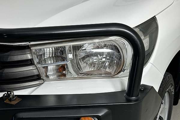2019 Toyota HILUX SR (4x4) GUN126R MY19 4X4