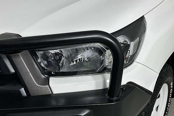 2021 Toyota HILUX SR (4x4) GUN126R 4X4