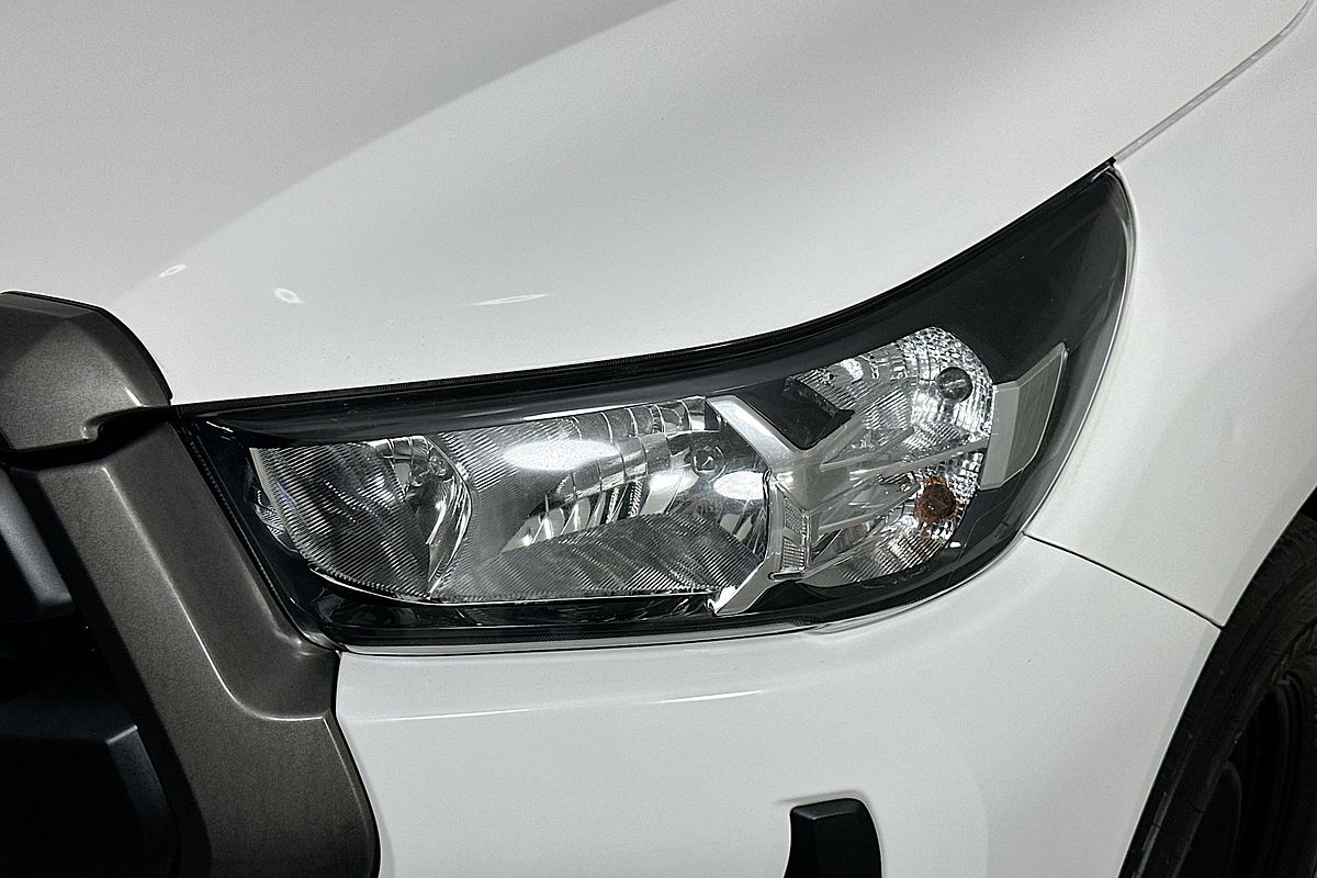 2022 Toyota HILUX SR (4x4) GUN126R 4X4
