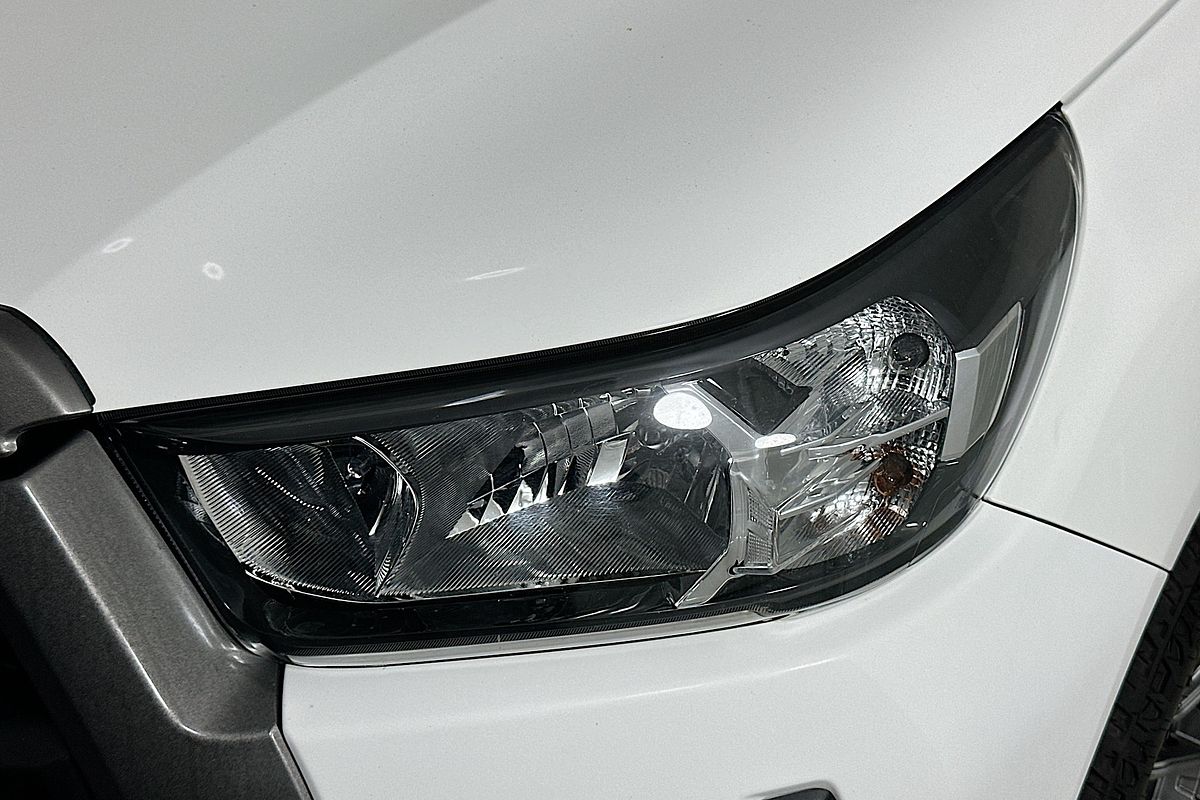 2022 Toyota HILUX SR (4x4) GUN126R 4X4