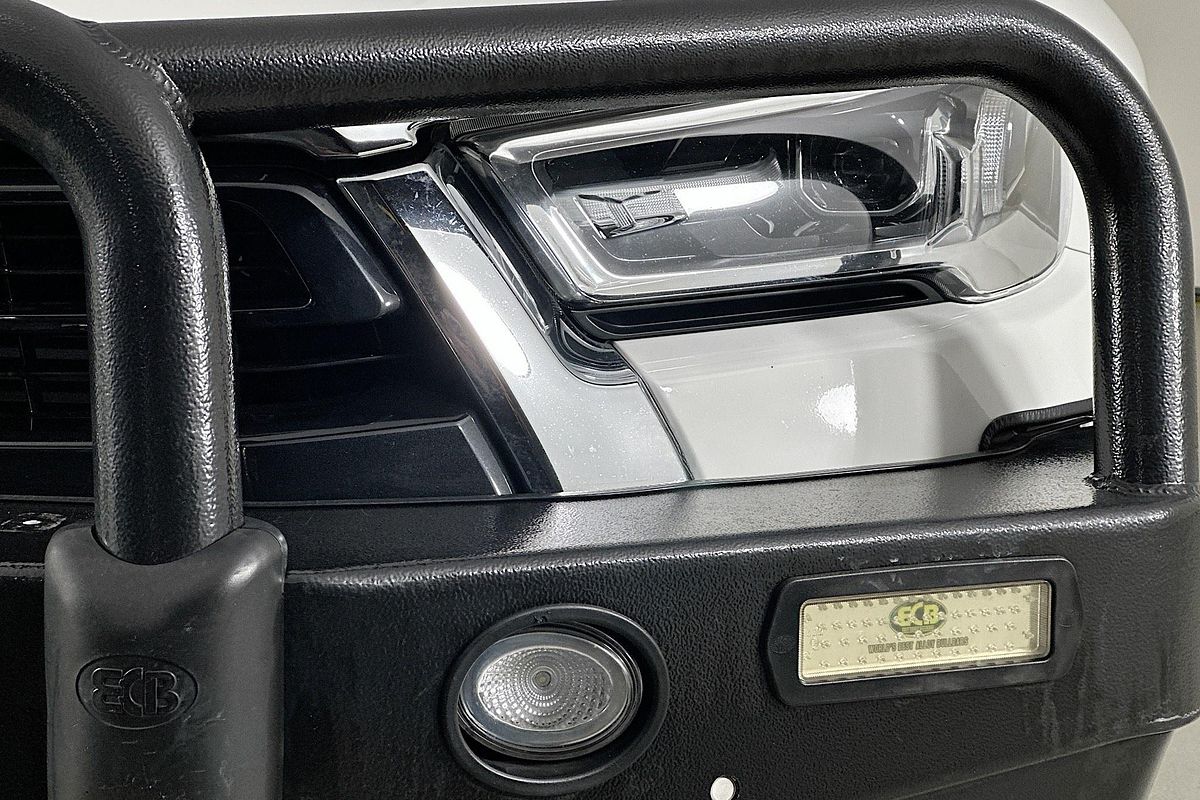 2021 Toyota HILUX SR5 (4x4) GUN126R 4X4