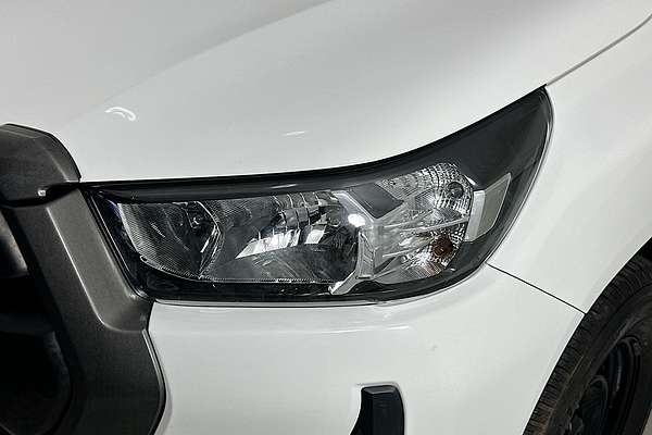 2022 Toyota HILUX SR (4x4) GUN126R 4X4