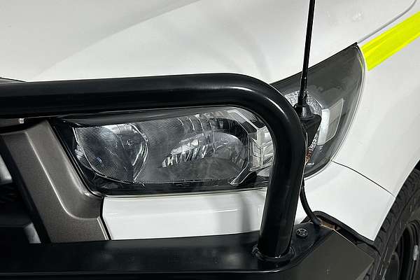 2021 Toyota HILUX SR (4x4) GUN126R FACELIFT 4X4