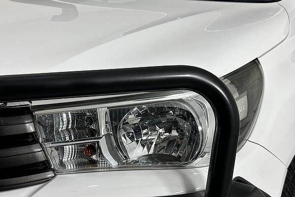 2018 Toyota HILUX SR (4x4) GUN126R MY17 4X4