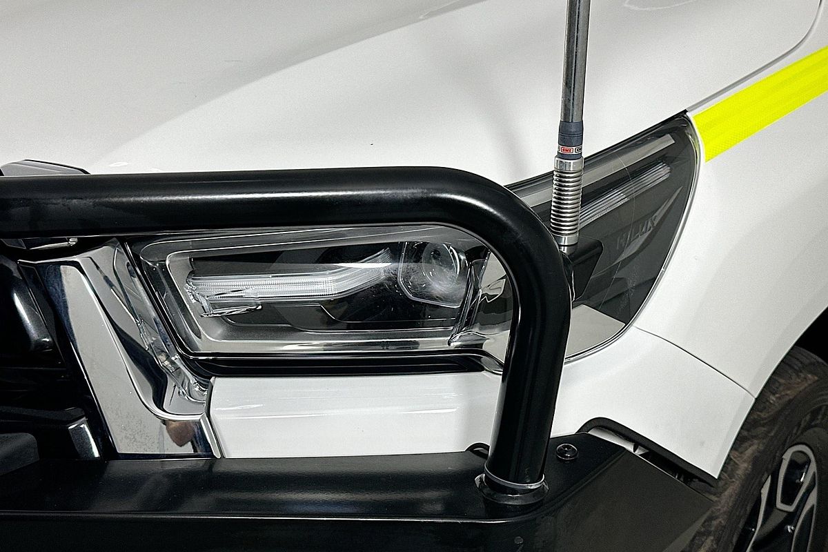 2022 Toyota HILUX SR5 (4x4) GUN126R 4X4