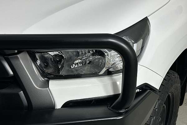 2023 Toyota HILUX SR (4x4) GUN126R 4X4