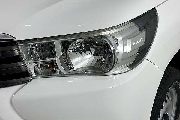 2019 Toyota HILUX SR (4x4) GUN126R MY19 4X4