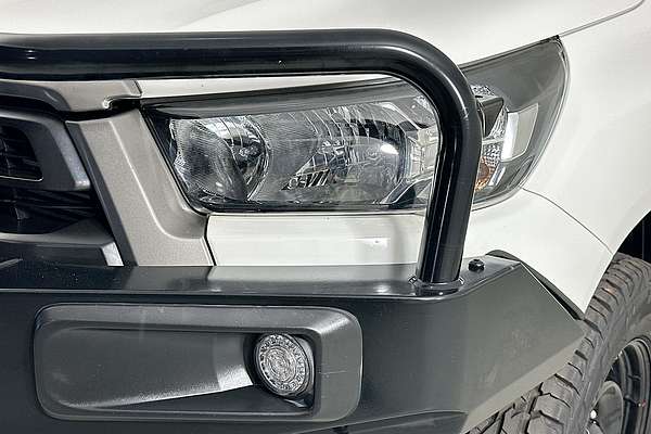 2020 Toyota HILUX SR (4x4) GUN126R FACELIFT 4X4