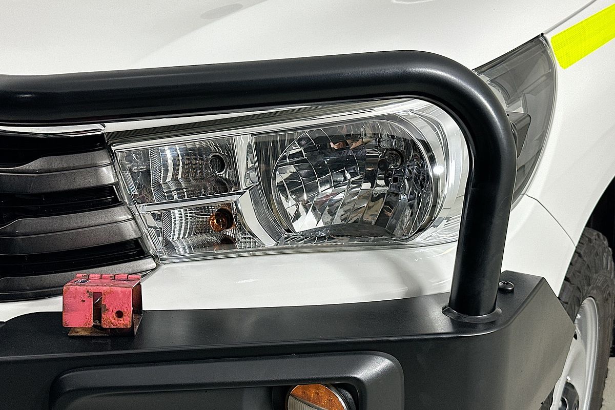 2021 Toyota HILUX SR (4x4) GUN126R 4X4