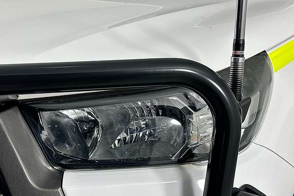 2021 Toyota HILUX SR (4x4) GUN126R FACELIFT 4X4