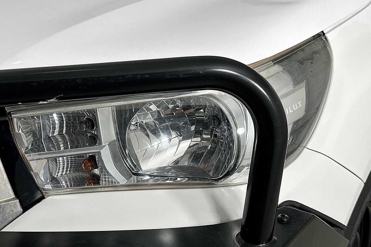 2020 Toyota HILUX SR (4x4) GUN126R MY19 UPGRADE 4X4