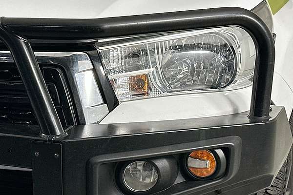 2019 Toyota HILUX SR (4x4) GUN126R MY19 4X4