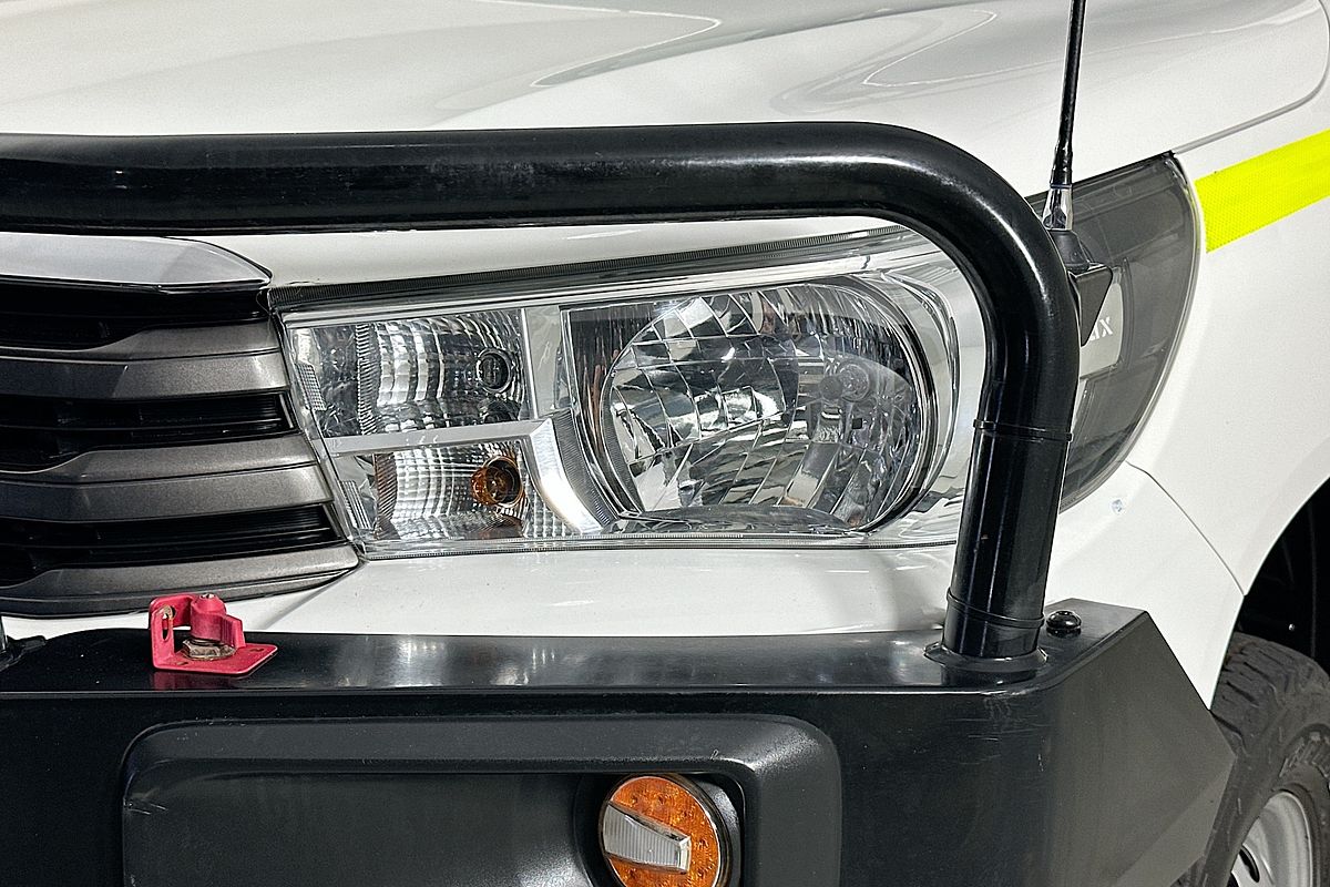2021 Toyota HILUX SR (4x4) GUN126R FACELIFT 4X4