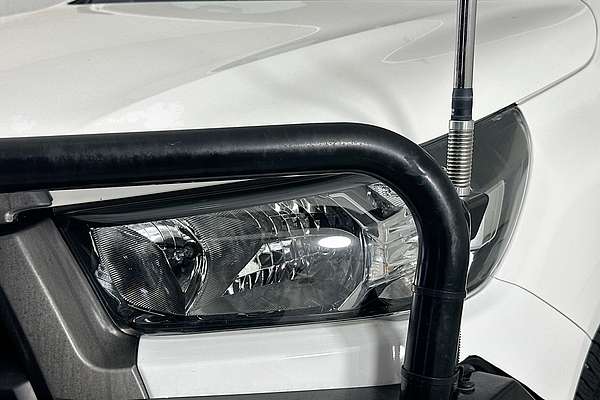 2021 Toyota HILUX SR (4x4) GUN126R FACELIFT 4X4