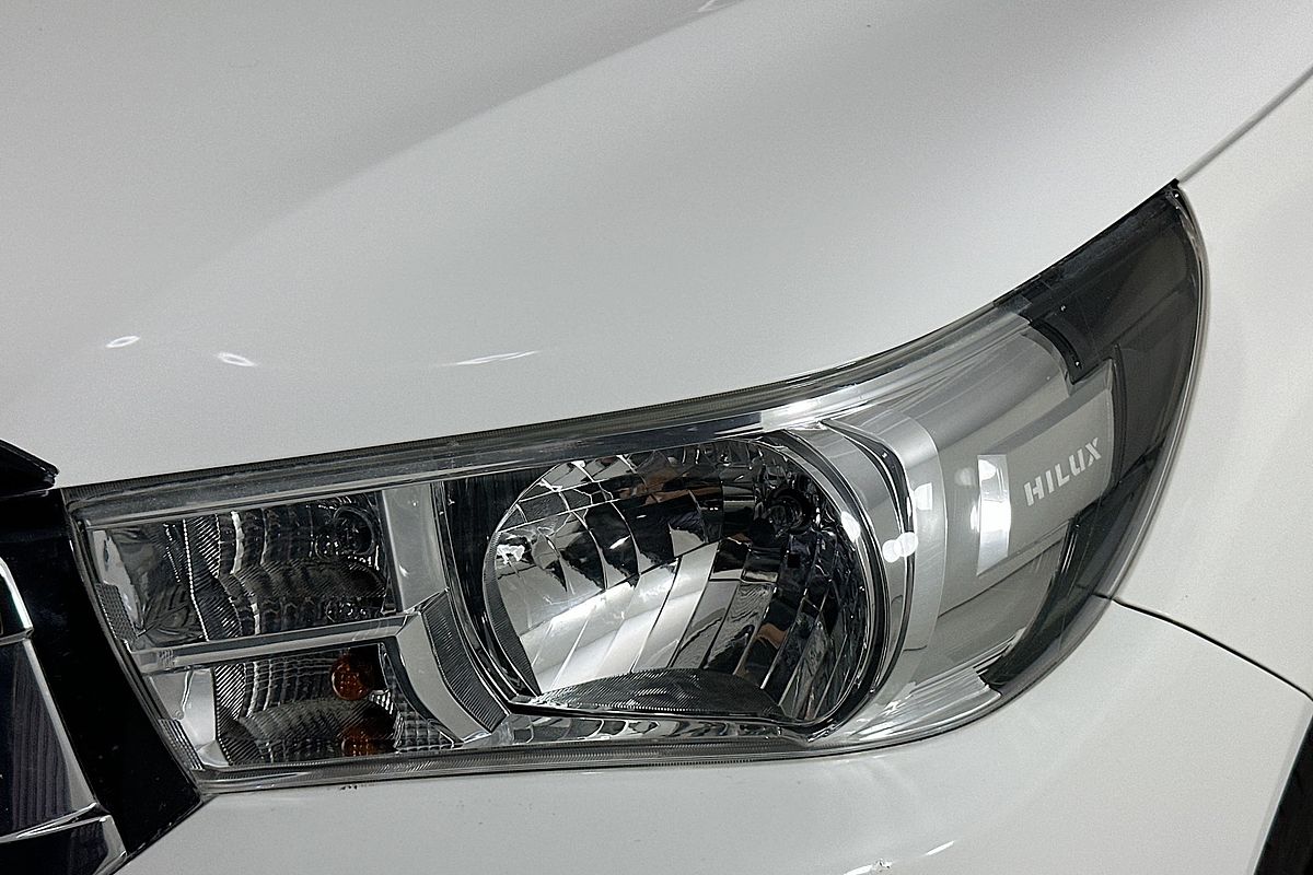 2020 Toyota HILUX SR (4x4) GUN126R MY19 UPGRADE 4X4