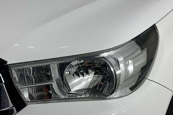 2020 Toyota HILUX SR (4x4) GUN126R MY19 UPGRADE 4X4